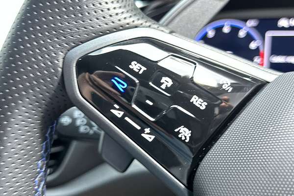 2023 Volkswagen T-Roc R D11
