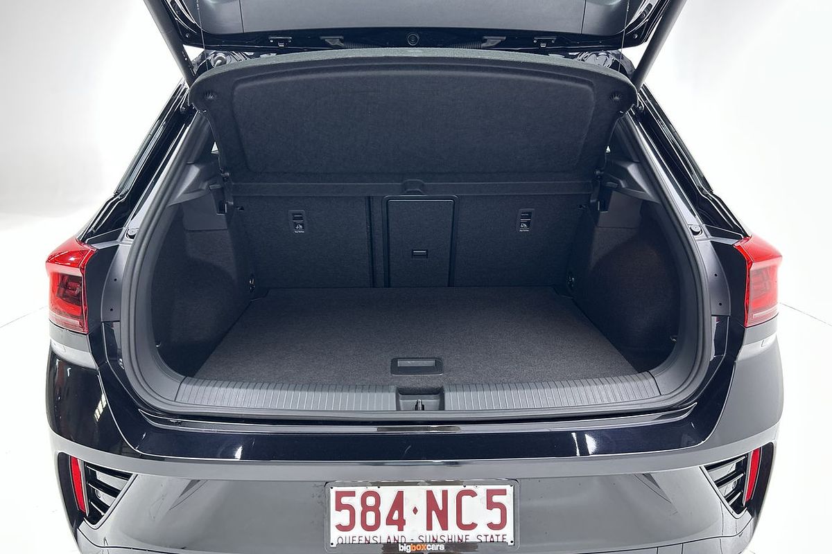 2023 Volkswagen T-Roc R D11