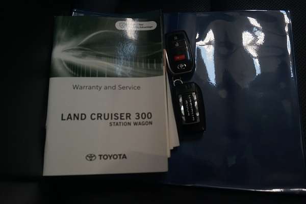 2024 Toyota Landcruiser VX FJA300R