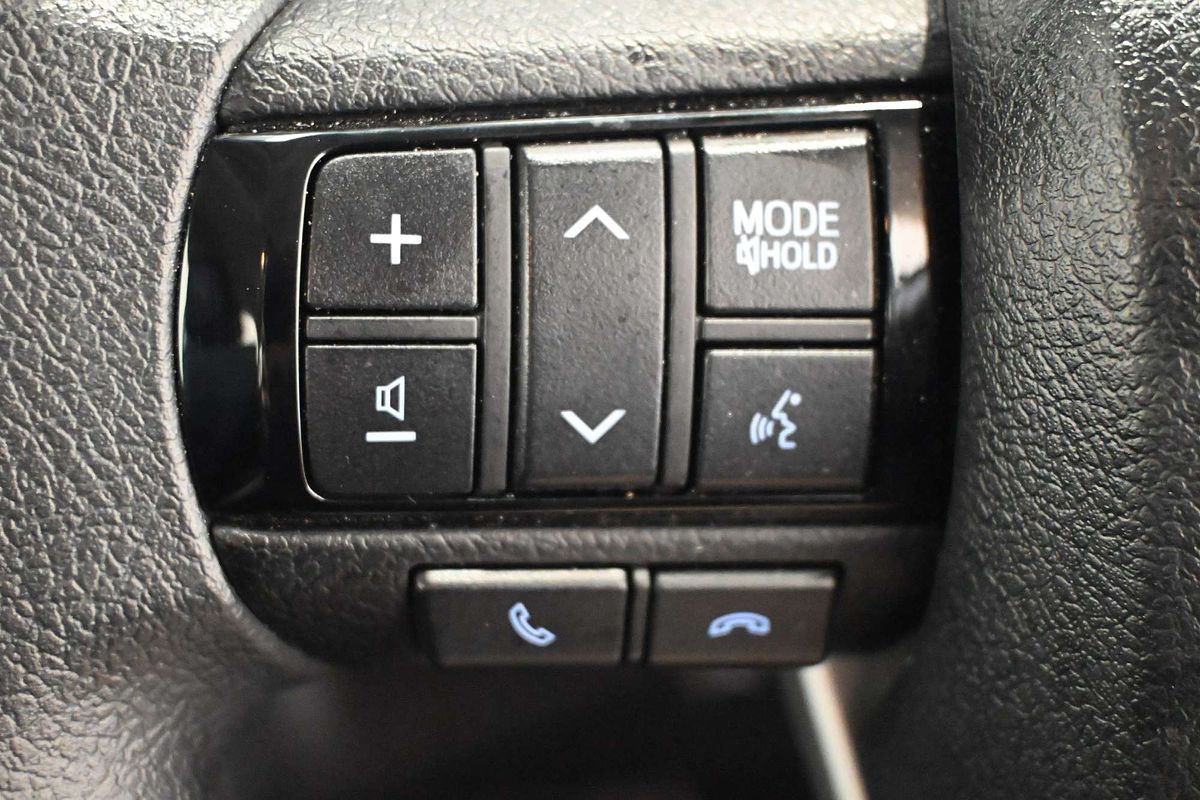 2024 Toyota Hilux SR GUN126R 4X4