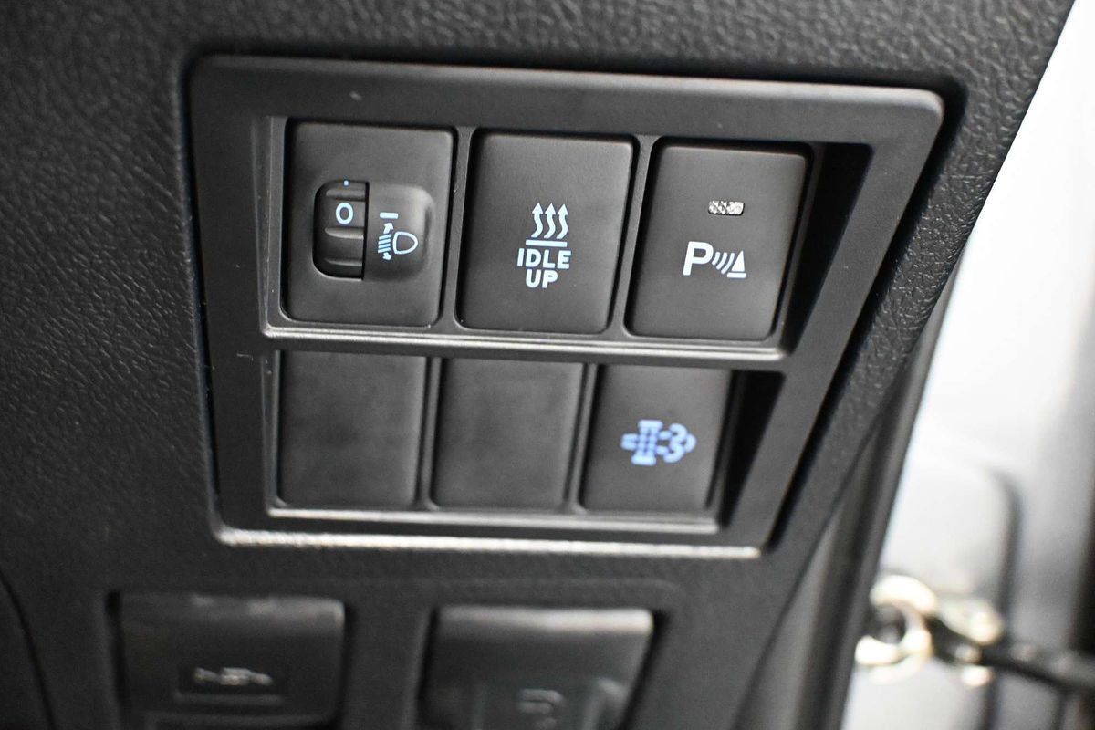 2024 Toyota Hilux SR GUN126R 4X4