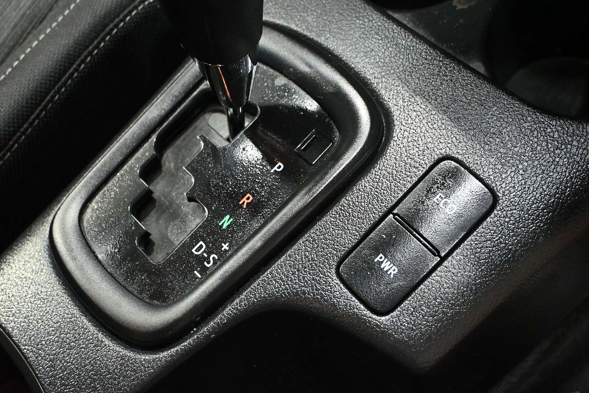2024 Toyota Hilux SR GUN126R 4X4