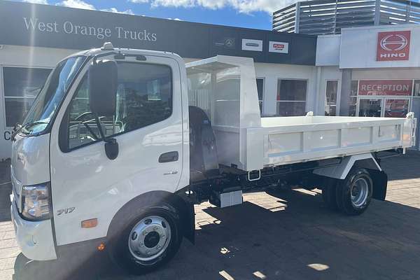 2024 Hino 300 Series 717 Tipper