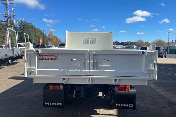 2024 Hino 300 Series 717 Tipper