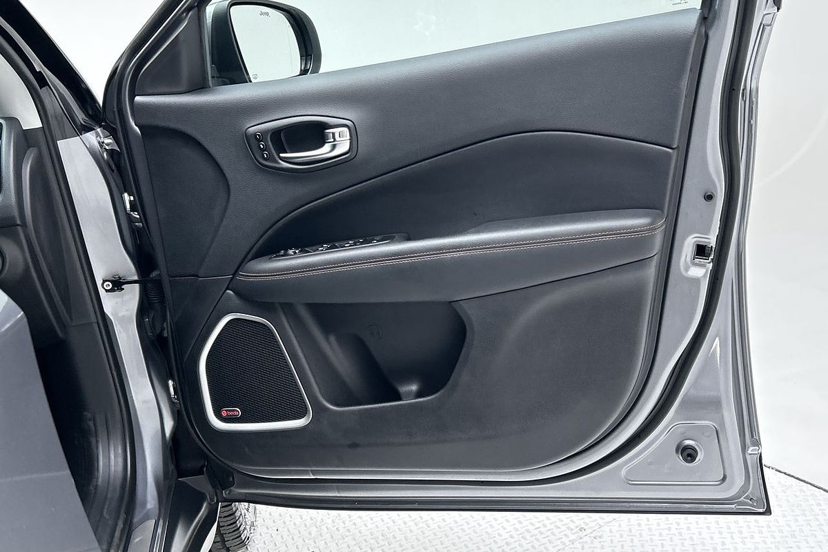 2020 Jeep Compass Limited M6