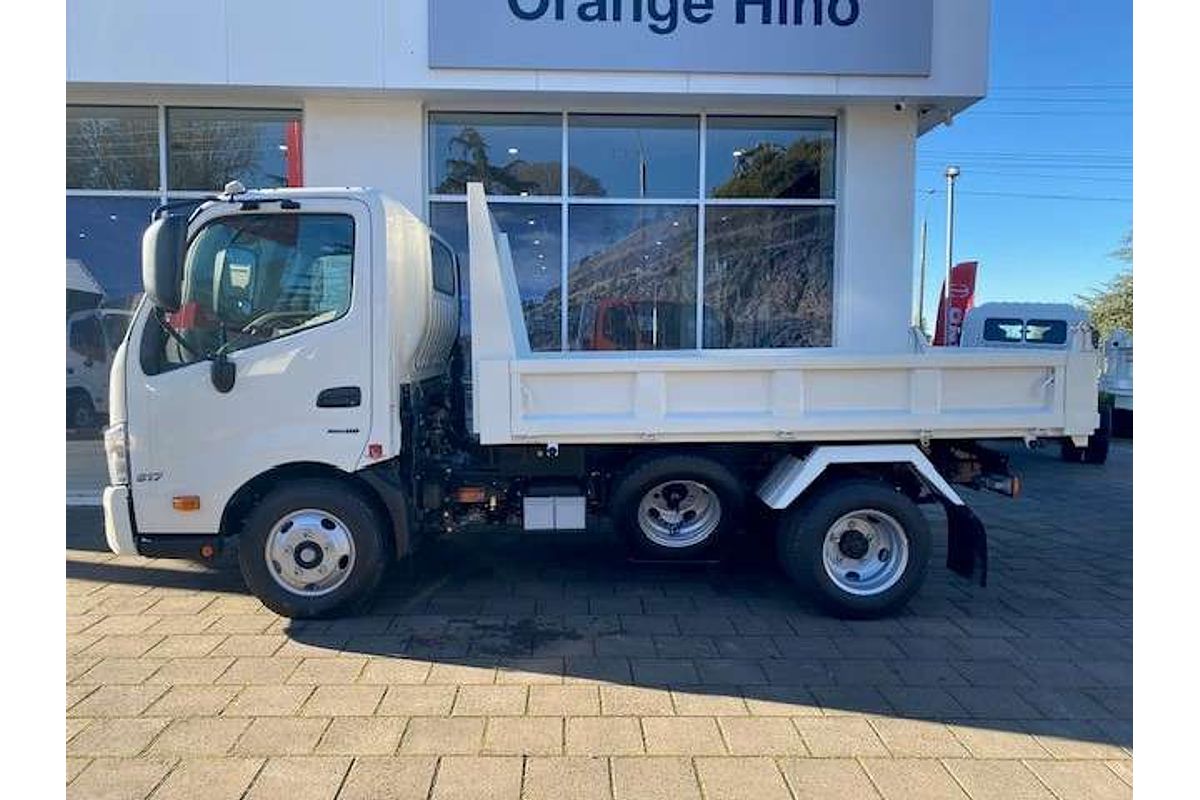 2024 Hino 300 Series 617 Tipper SWB