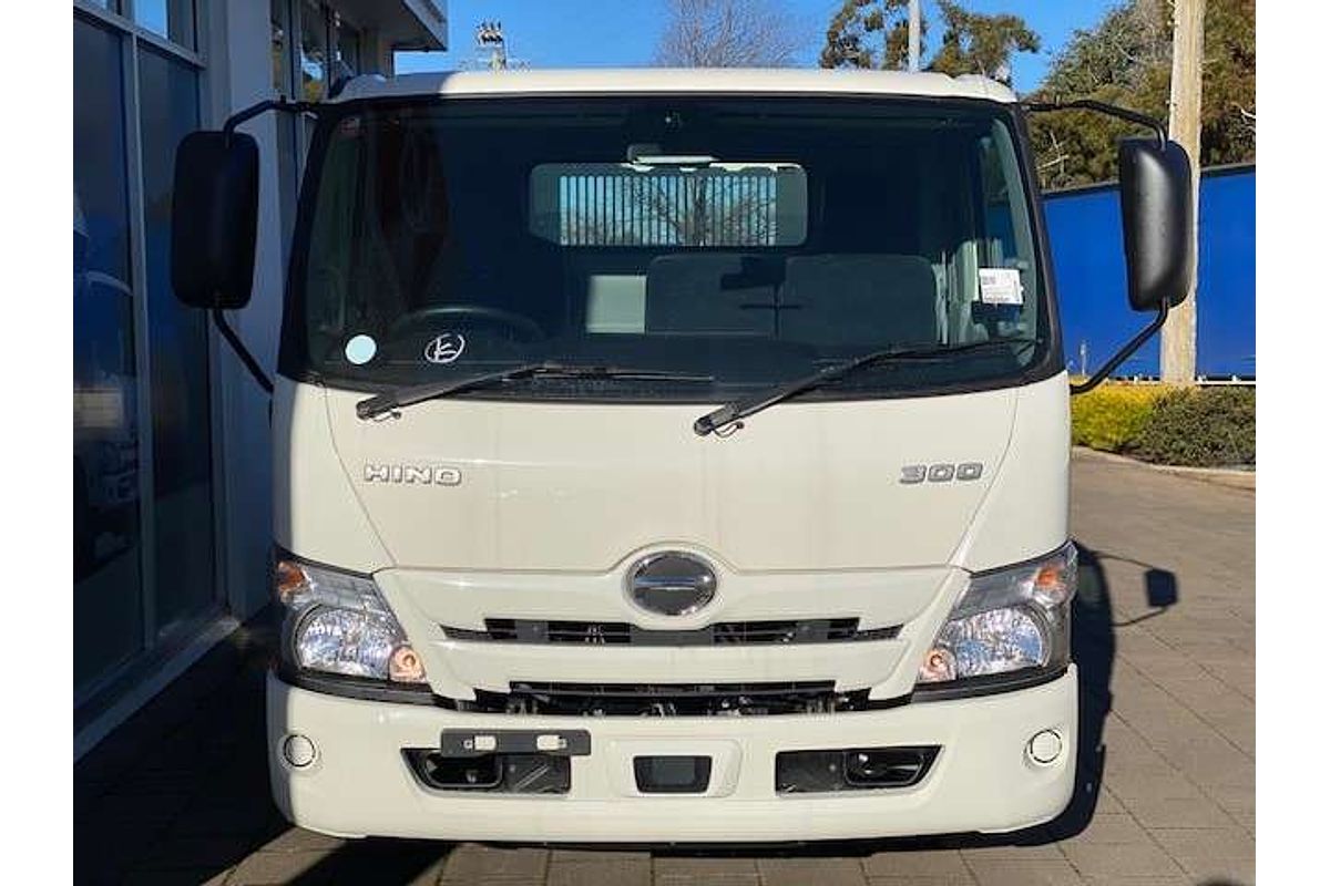 2024 Hino 300 Series 617 Tipper SWB