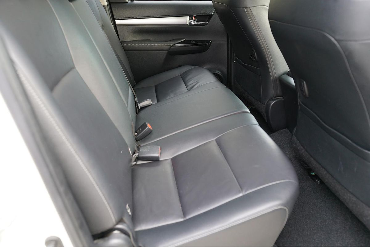 2017 Toyota Hilux 4x4 Hilux 4x4 SR5 2.8L T Diesel Automatic Double Cab