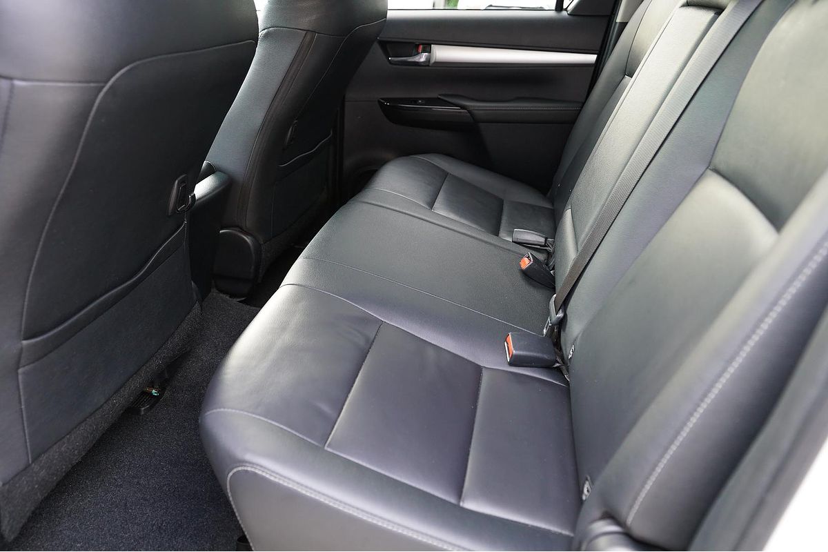 2017 Toyota Hilux 4x4 Hilux 4x4 SR5 2.8L T Diesel Automatic Double Cab
