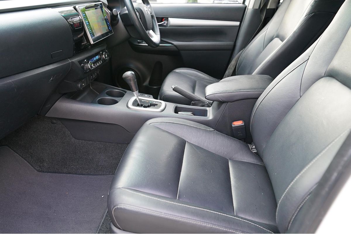 2017 Toyota Hilux 4x4 Hilux 4x4 SR5 2.8L T Diesel Automatic Double Cab