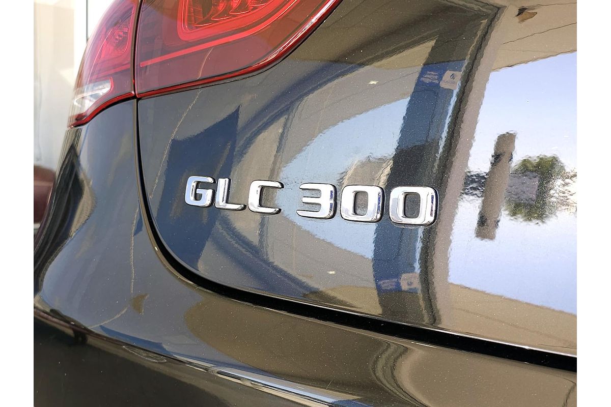 2022 Mercedes-Benz GLC-Class GLC300 C253