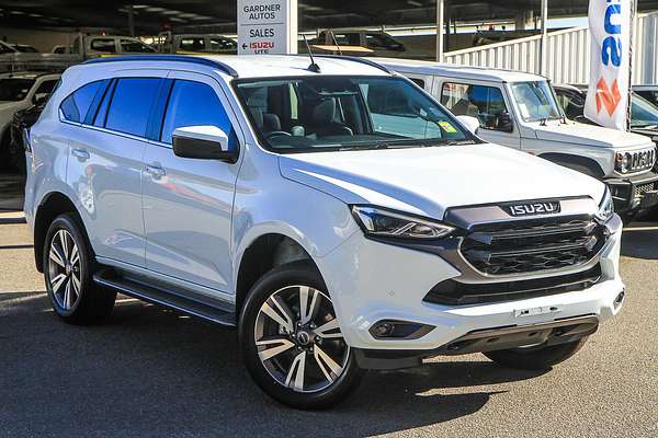 2025 Isuzu MU-X LS-T