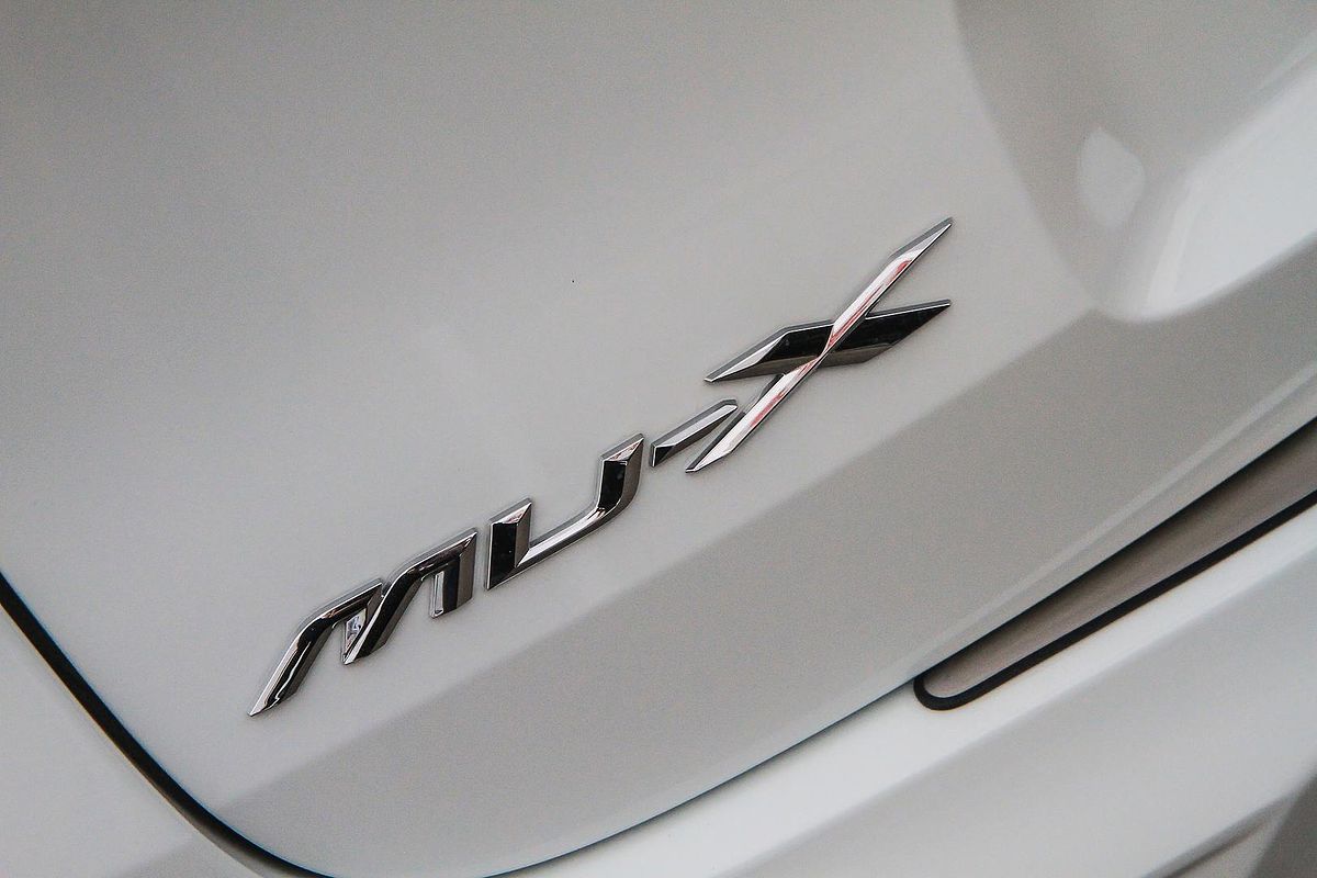 2025 Isuzu MU-X LS-T