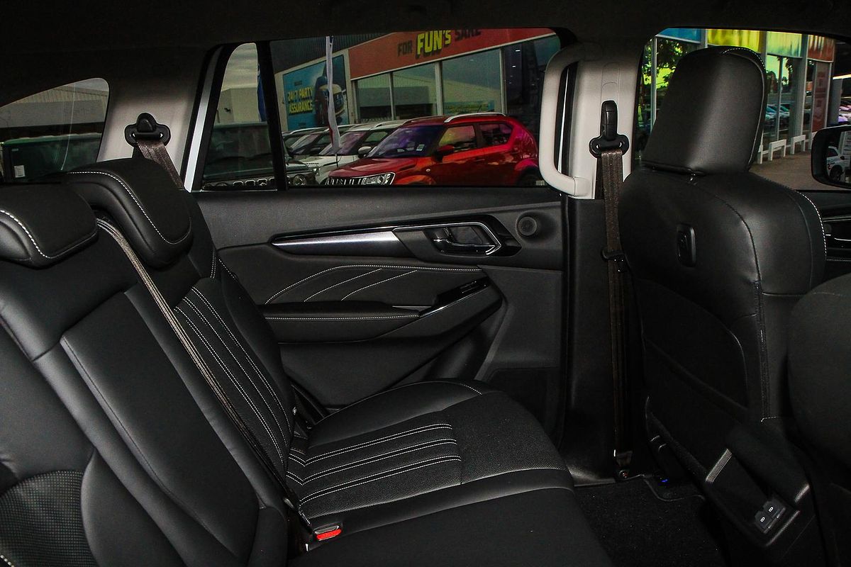 2025 Isuzu MU-X LS-T