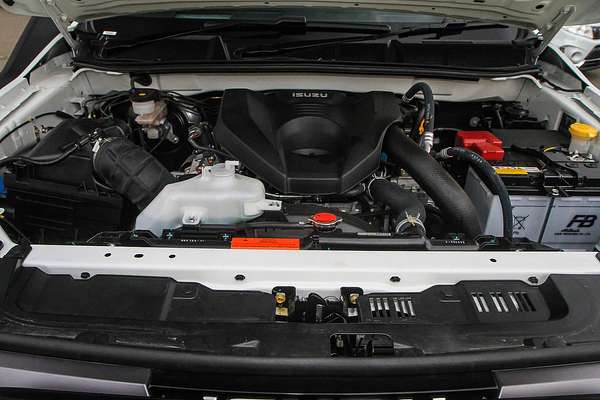 2025 Isuzu MU-X LS-T