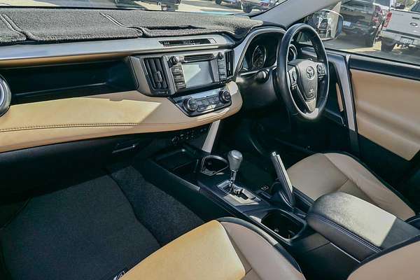 2018 Toyota RAV4 Cruiser ASA44R