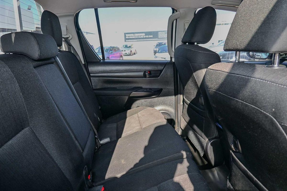 2018 Toyota Hilux SR GUN126R 4X4