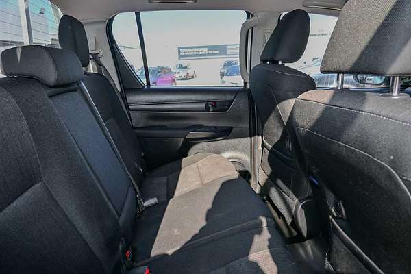 2018 Toyota Hilux SR GUN126R 4X4
