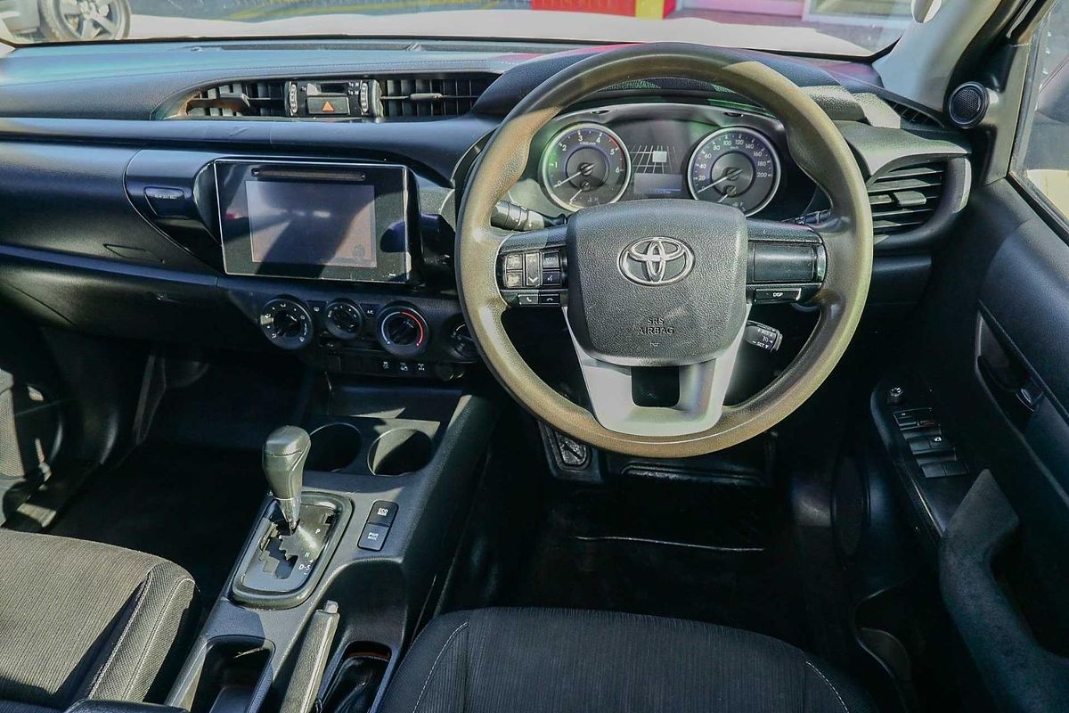 2018 Toyota Hilux SR GUN126R 4X4