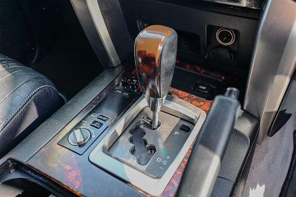 2012 Toyota Landcruiser Sahara VDJ200R