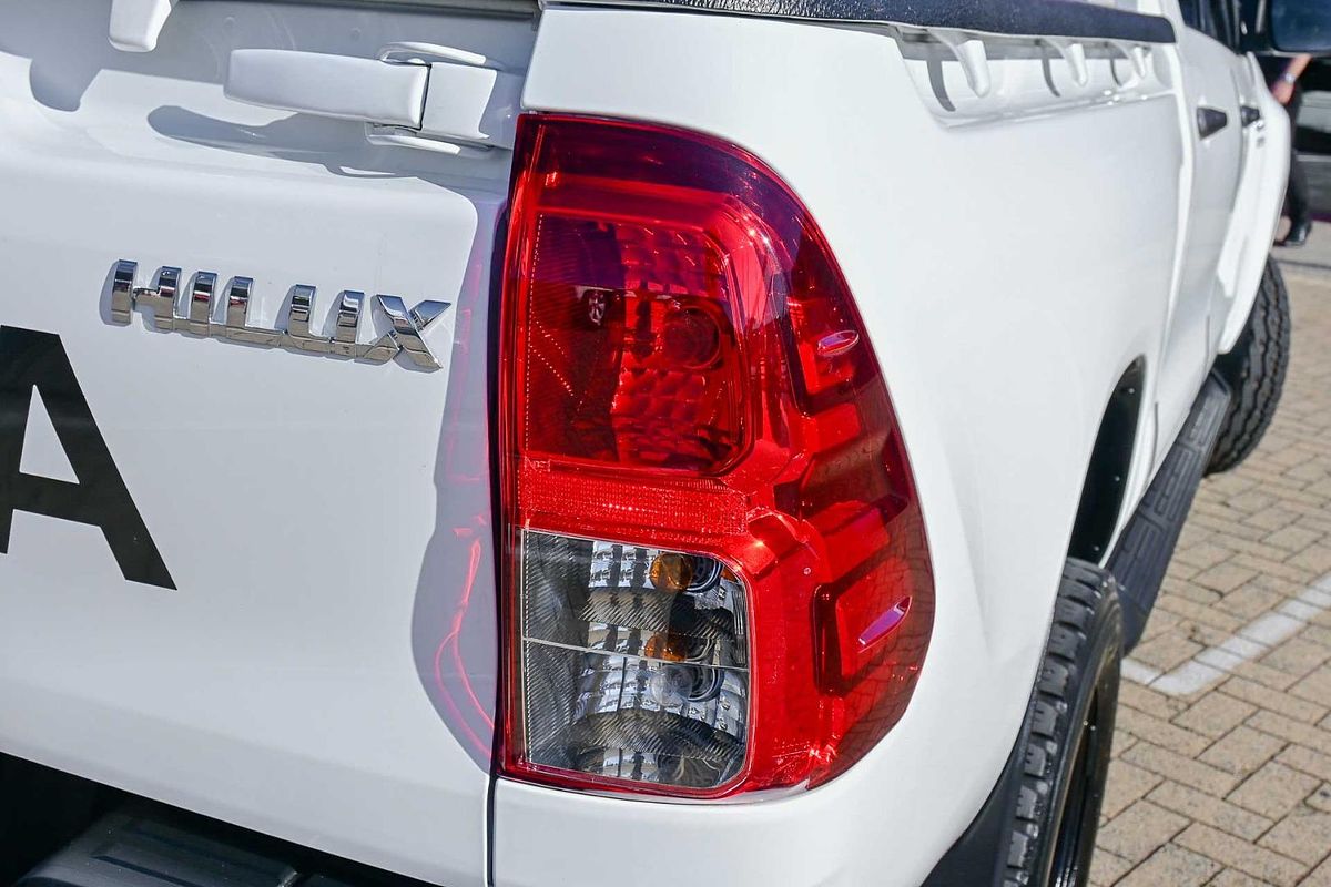 2018 Toyota Hilux SR GUN126R 4X4
