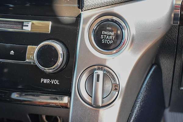 2012 Toyota Landcruiser Sahara VDJ200R