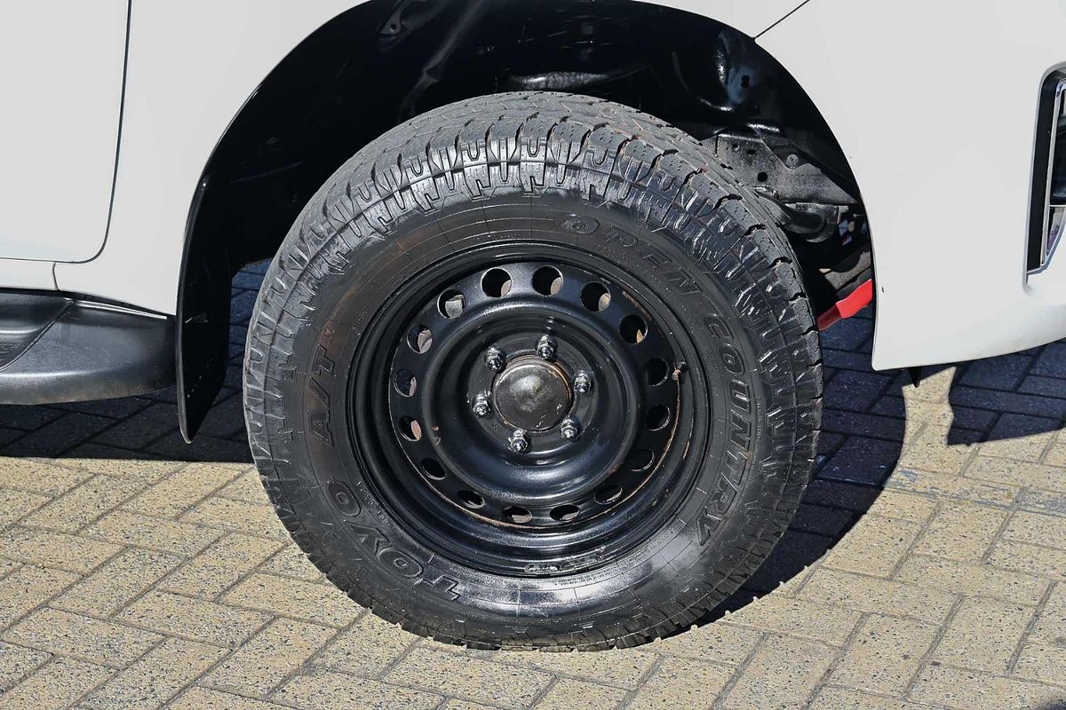 2018 Toyota Hilux SR GUN126R 4X4