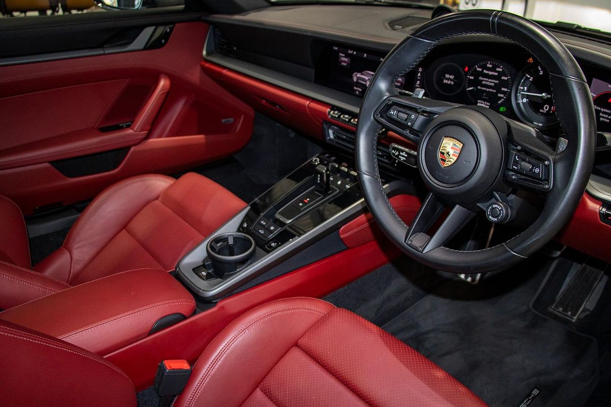 2021 Porsche 911 Carrera S 992