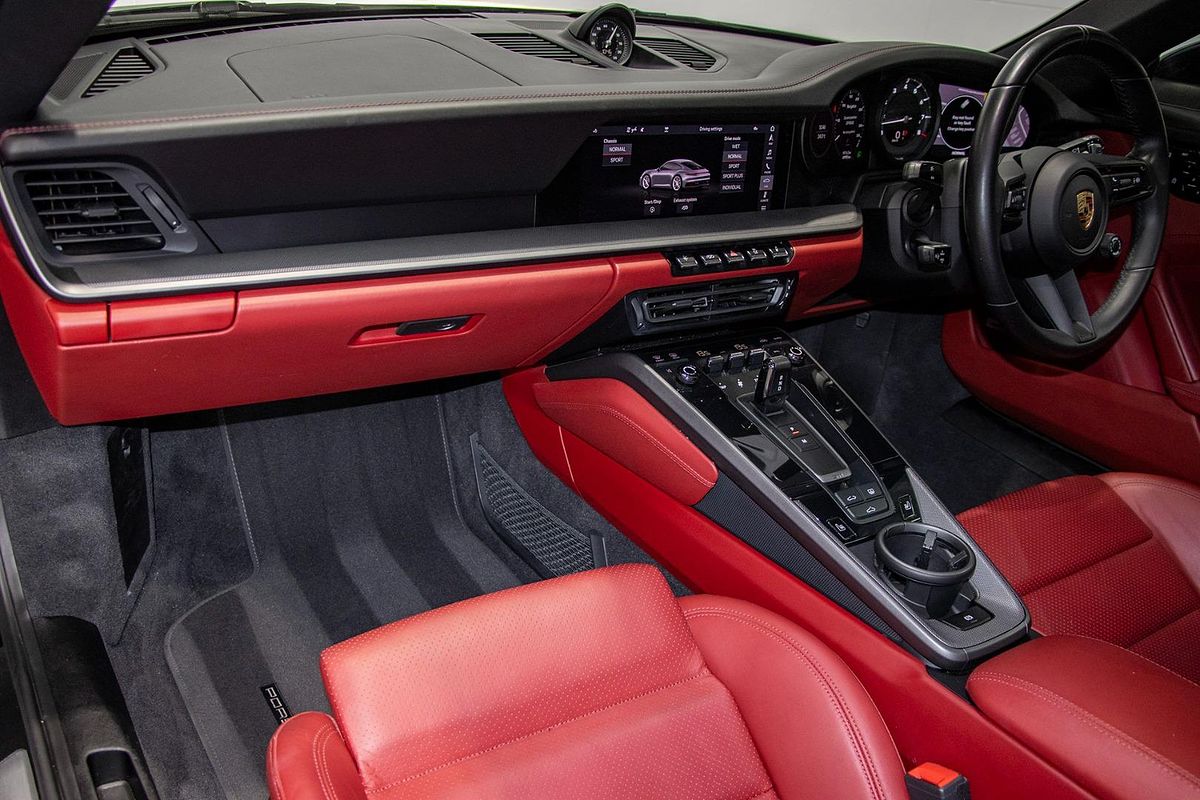 2021 Porsche 911 Carrera S 992