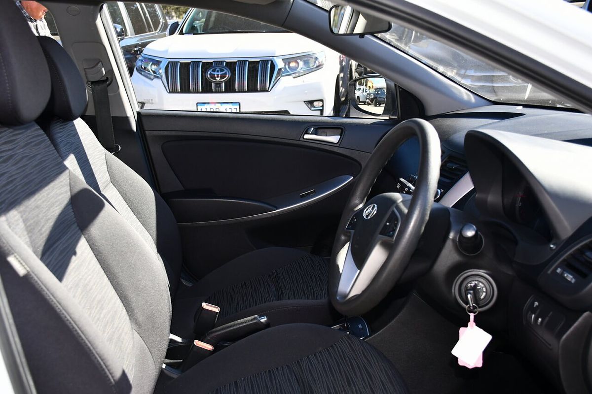 2017 Hyundai Accent Active RB4