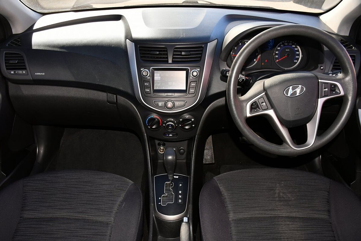 2017 Hyundai Accent Active RB4