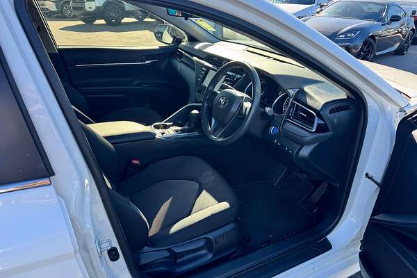 2020 Toyota Camry Ascent AXVH71R