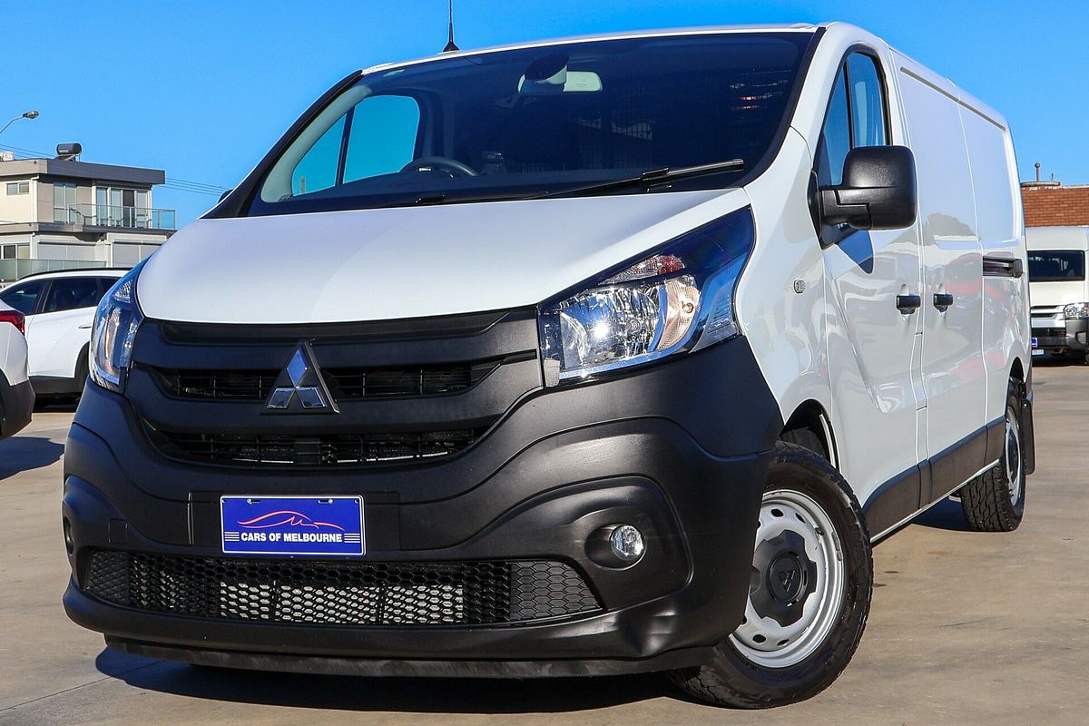 2022 Mitsubishi Express GLX SN LWB