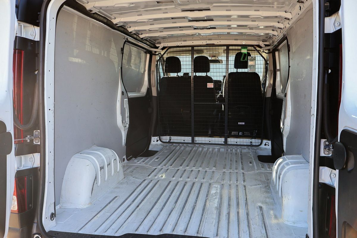 2022 Mitsubishi Express GLX SN LWB