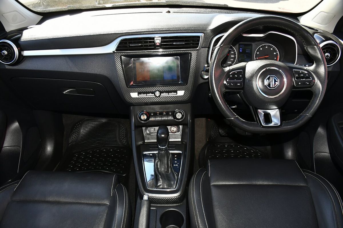 2018 MG ZS Essence AZS1