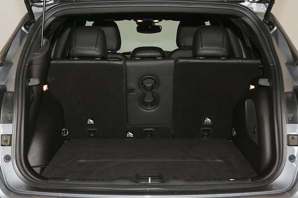 2023 Jeep Compass S-Limited M6