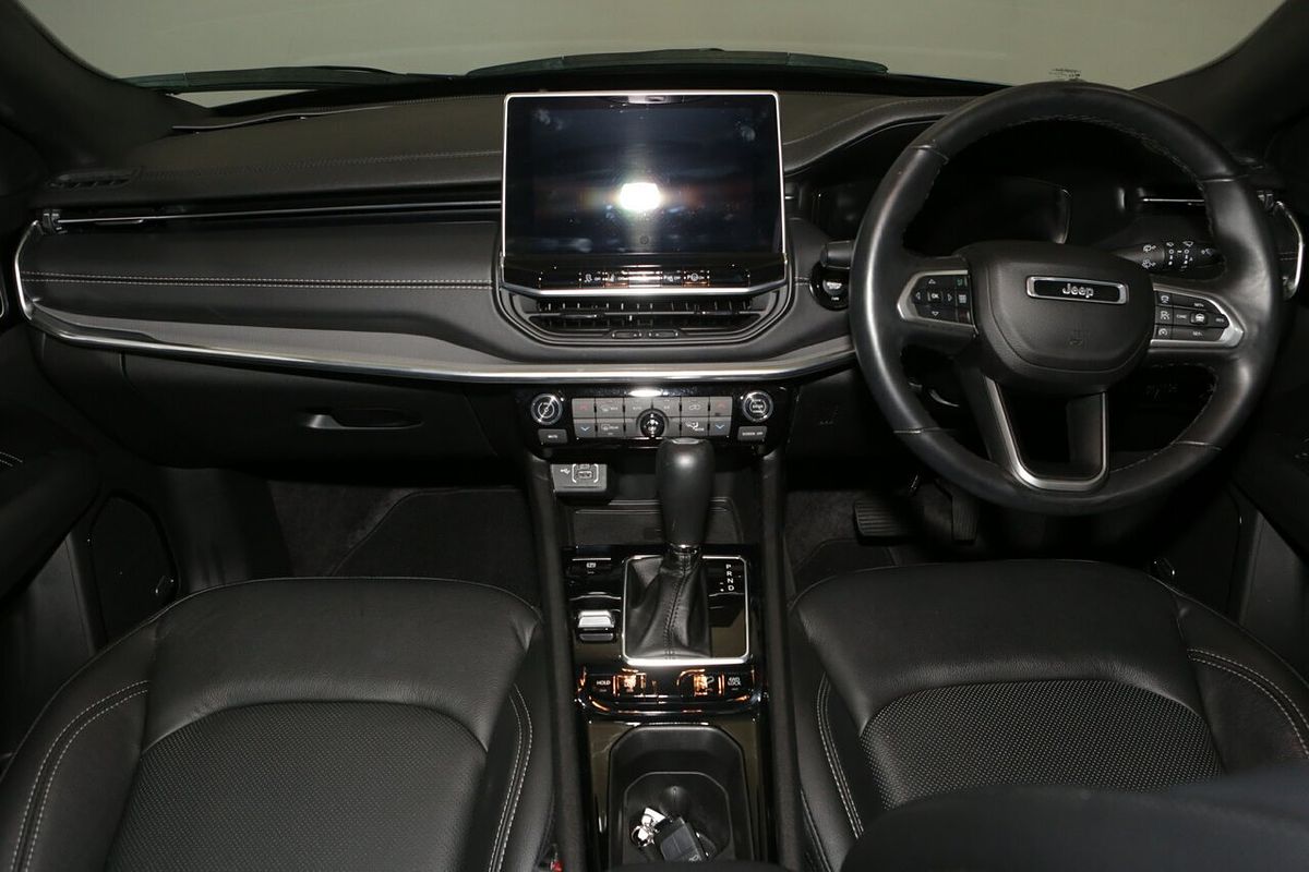 2023 Jeep Compass S-Limited M6