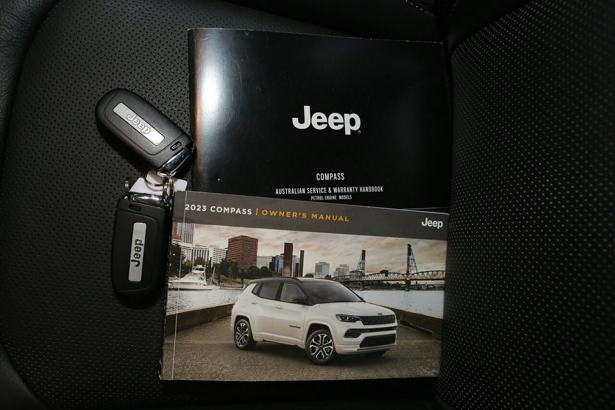 2023 Jeep Compass S-Limited M6