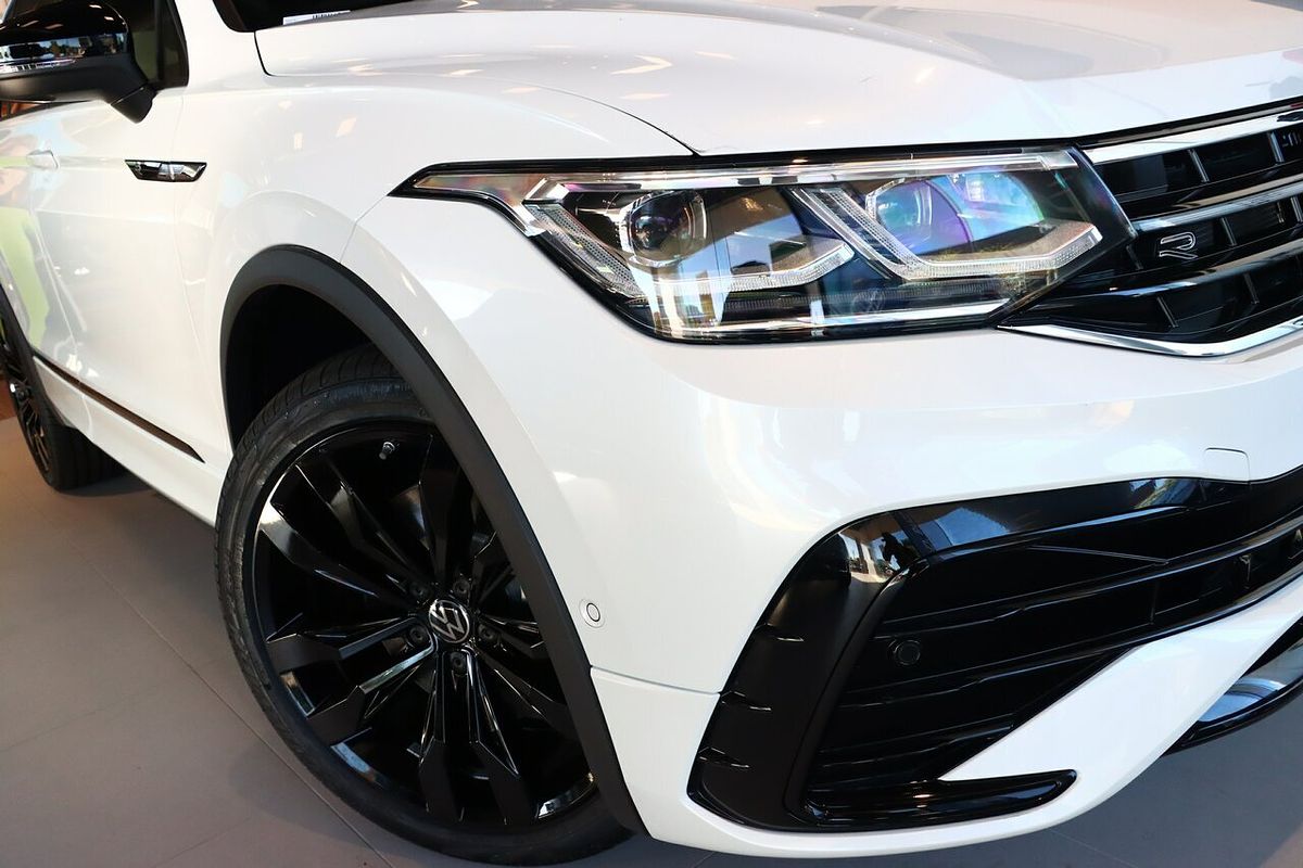 2024 Volkswagen Tiguan Wolfsburg Edition Allspace 5N