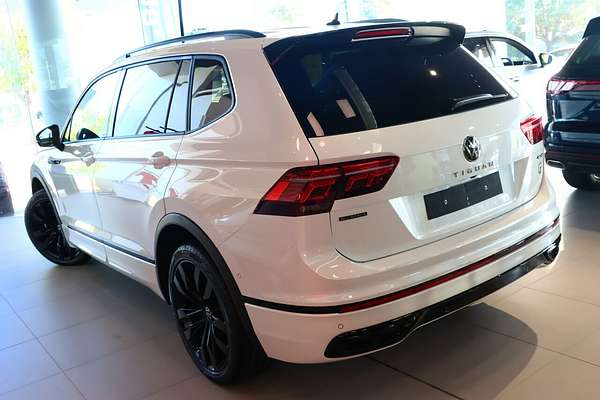 2024 Volkswagen Tiguan Wolfsburg Edition Allspace 5N