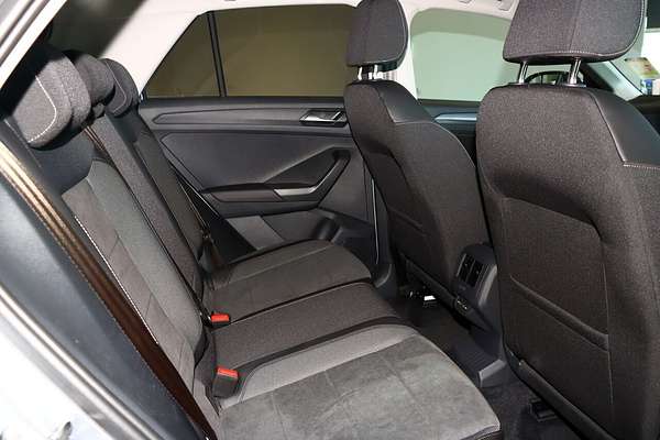 2025 Volkswagen T-Roc 110TSI Style D11