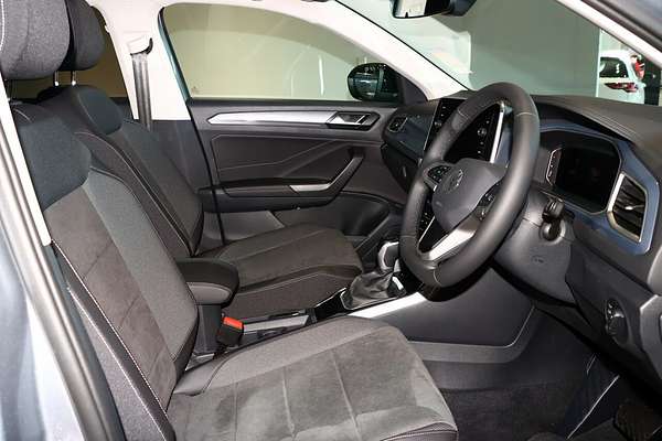2025 Volkswagen T-Roc 110TSI Style D11