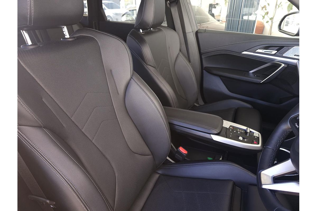 2022 BMW X1 sDrive18i U11