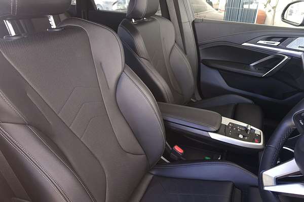 2022 BMW X1 sDrive18i U11