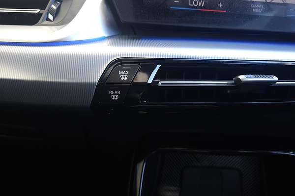 2022 BMW X1 sDrive18i U11