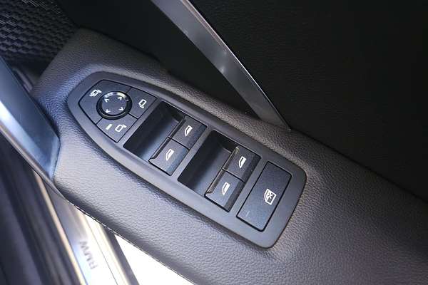 2022 BMW X1 sDrive18i U11