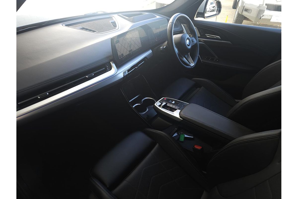 2022 BMW X1 sDrive18i U11