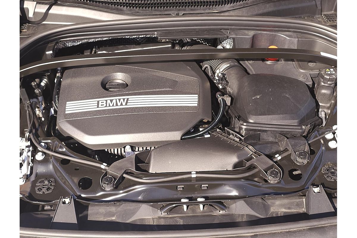 2022 BMW X1 sDrive18i U11