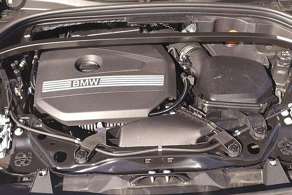 2022 BMW X1 sDrive18i U11