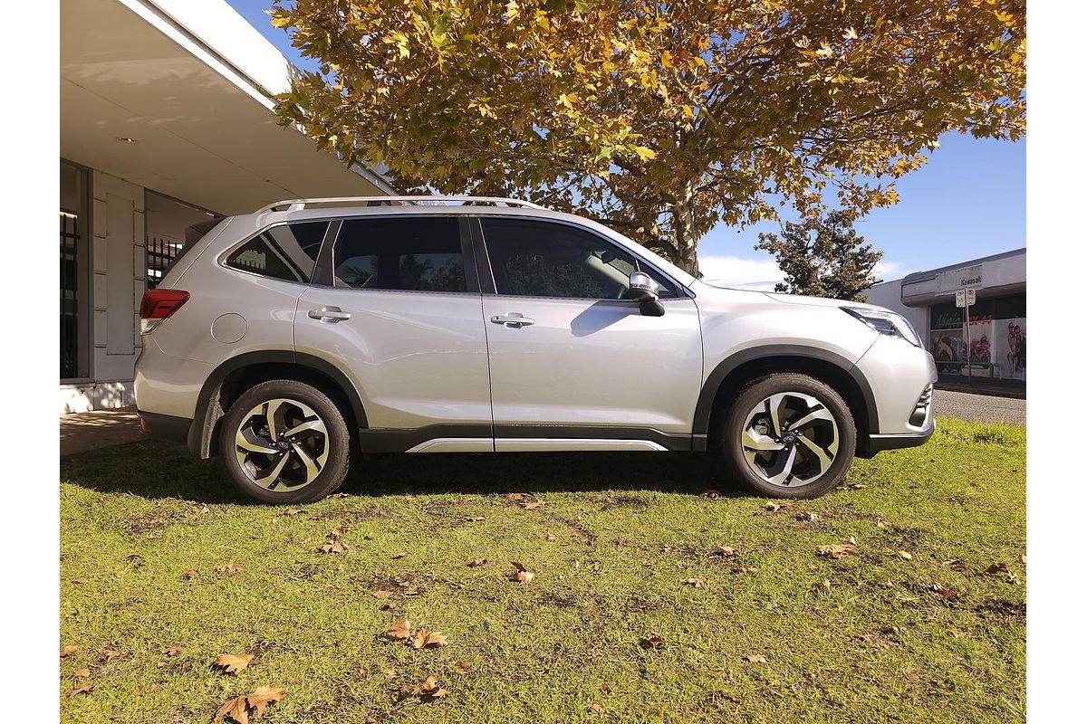 2024 Subaru Forester 2.5i-S S5